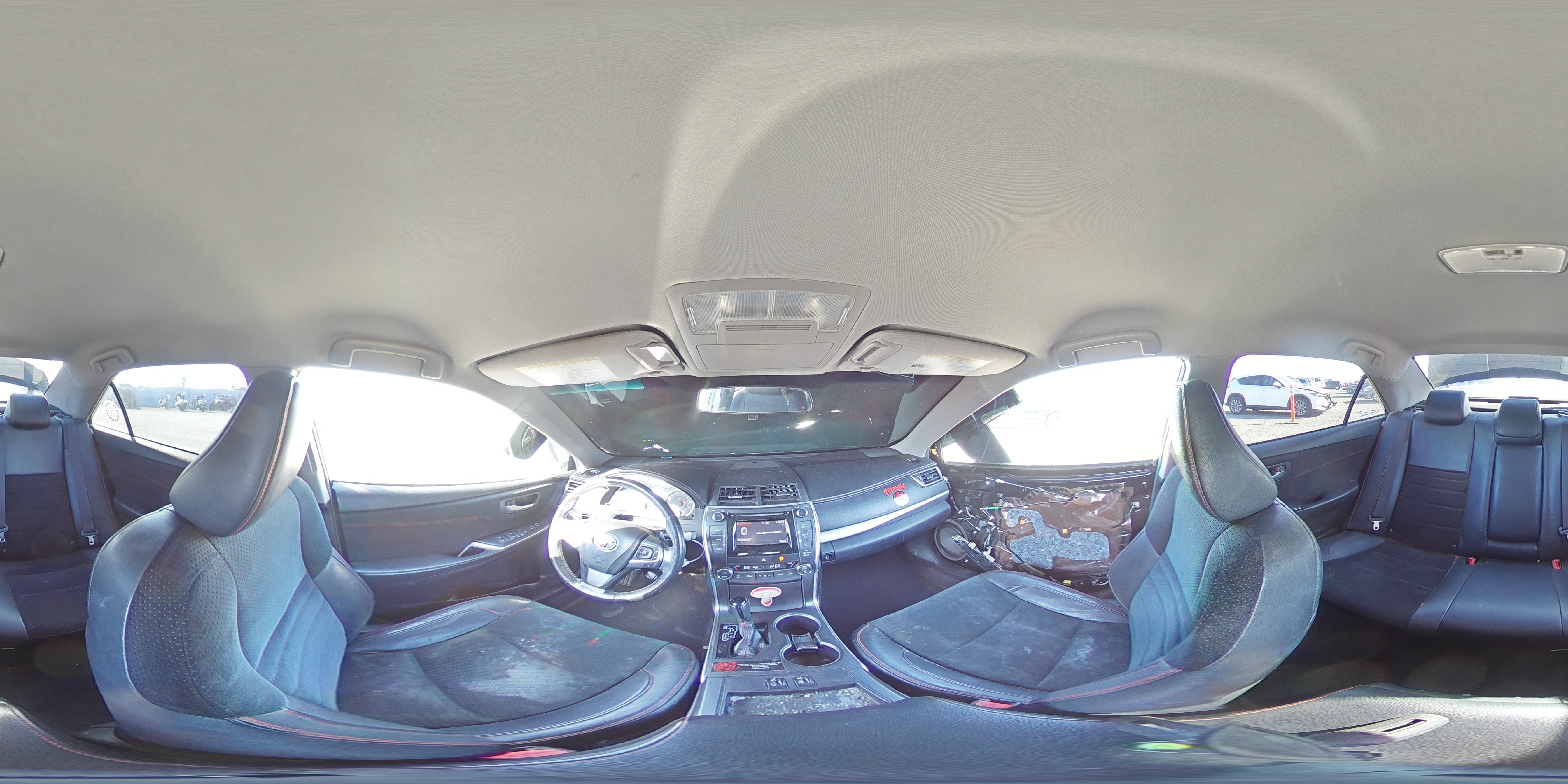 2015 Toyota Camry - Image 12