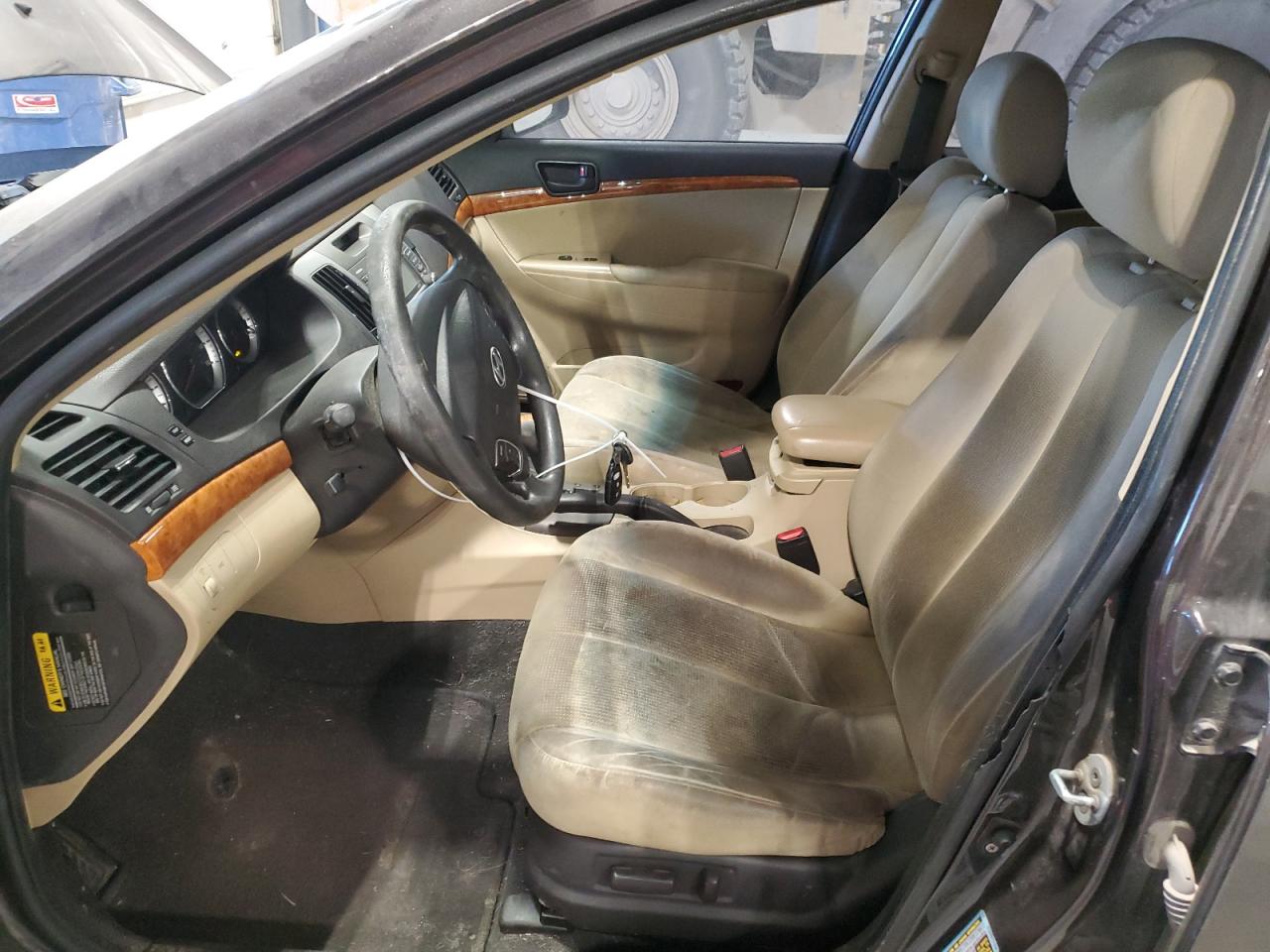 2009 Hyundai Sonata - Image 7