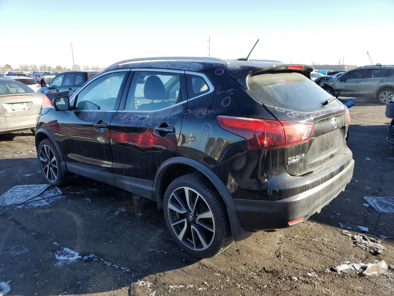 2018 Nissan Rogue - Image 2