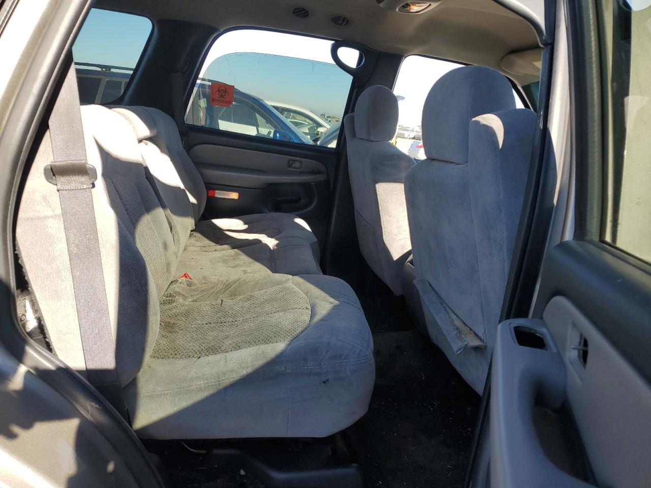 2001 Chevrolet Tahoe - Image 10