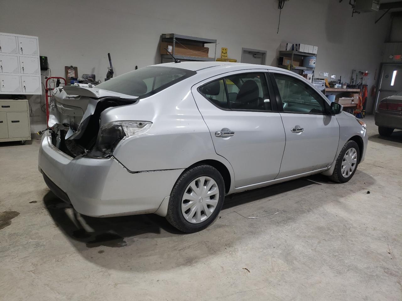 2019 Nissan Versa - Image 3