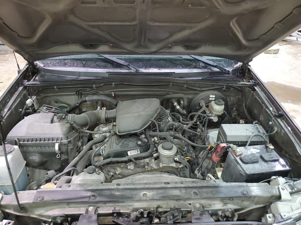 2010 Toyota Tacoma - Image 11