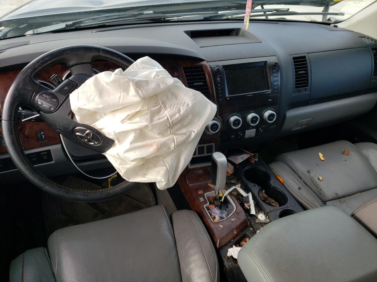 2008 Toyota Sequoia - Image 8