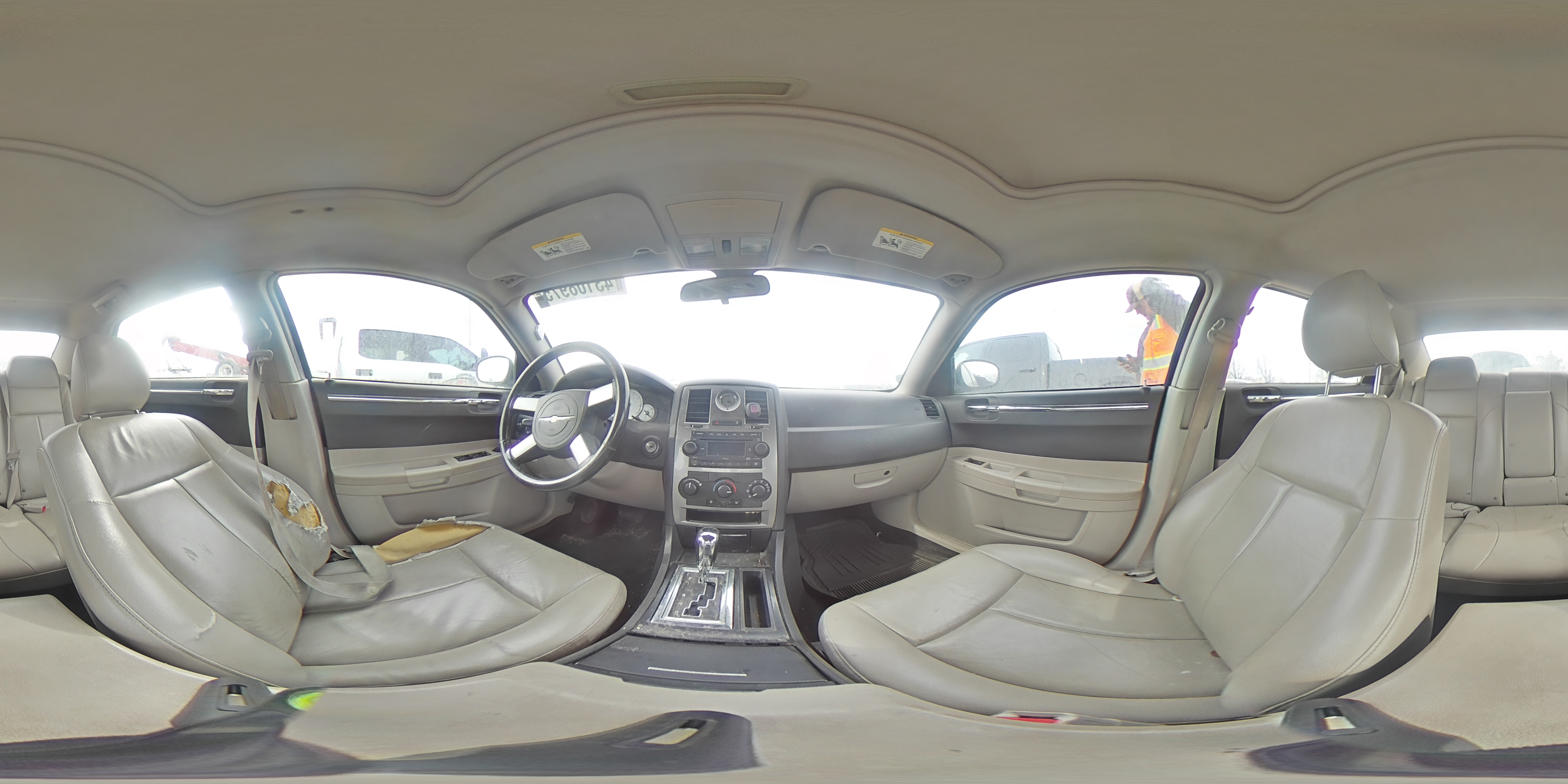 2006 Chrysler 300 - Image 13