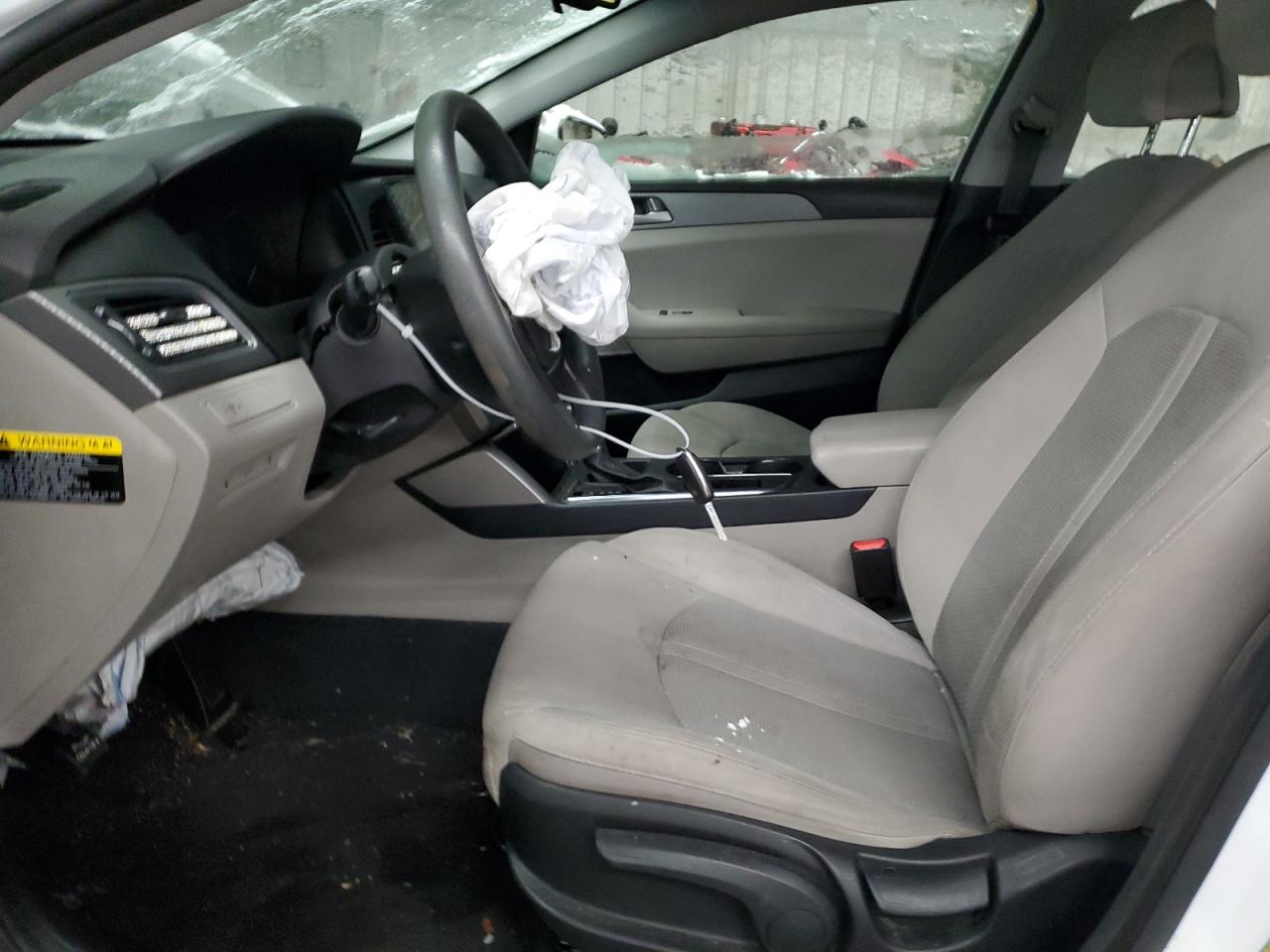 2016 Hyundai Sonata - Image 7