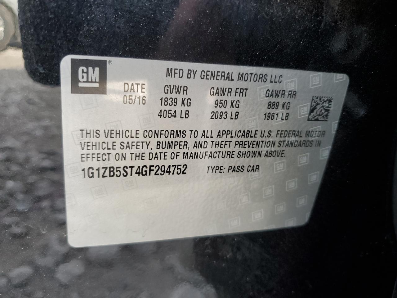 2016 Chevrolet Malibu - Image 14