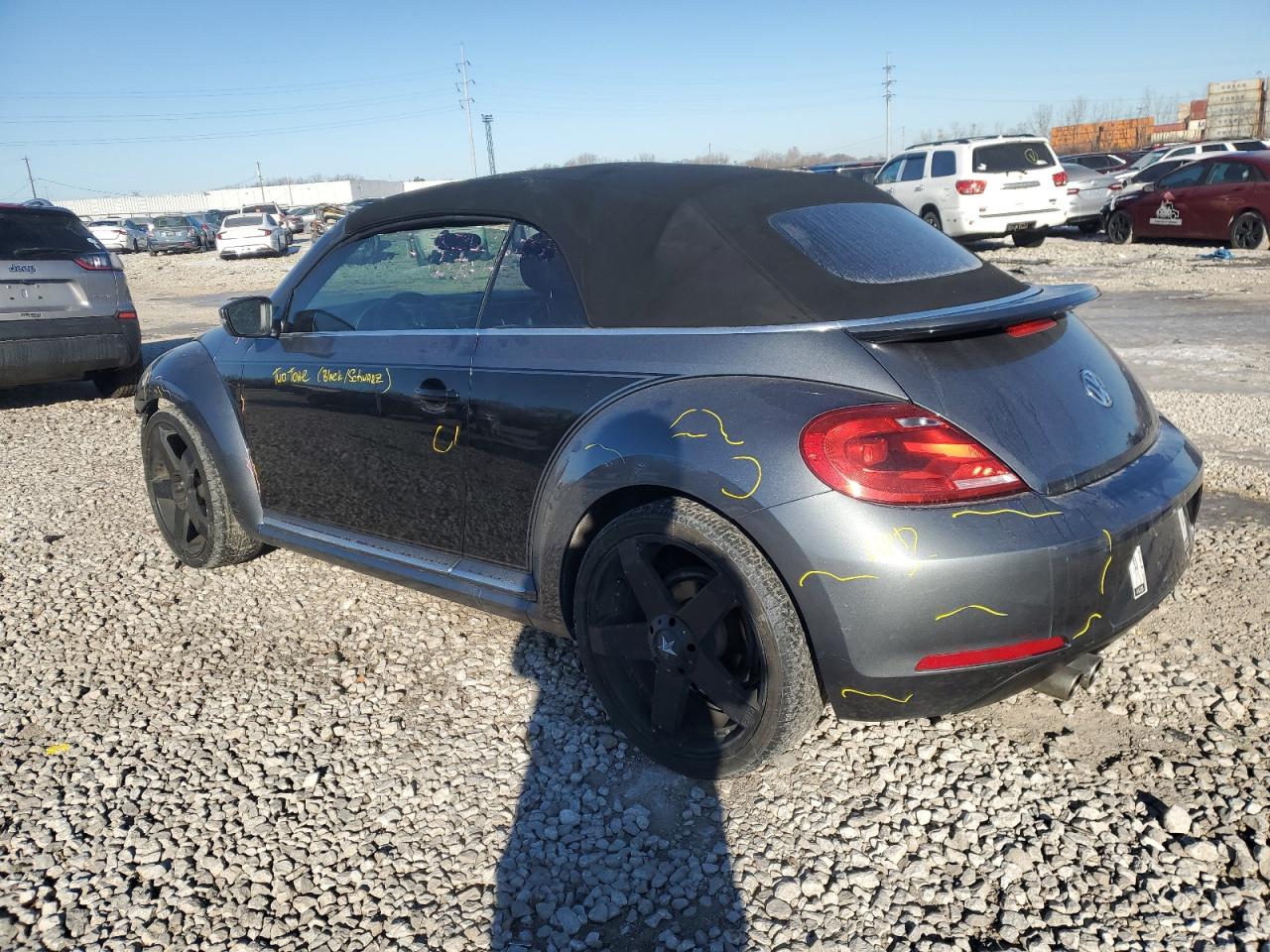 2013 Volkswagen Beetle - Image 2