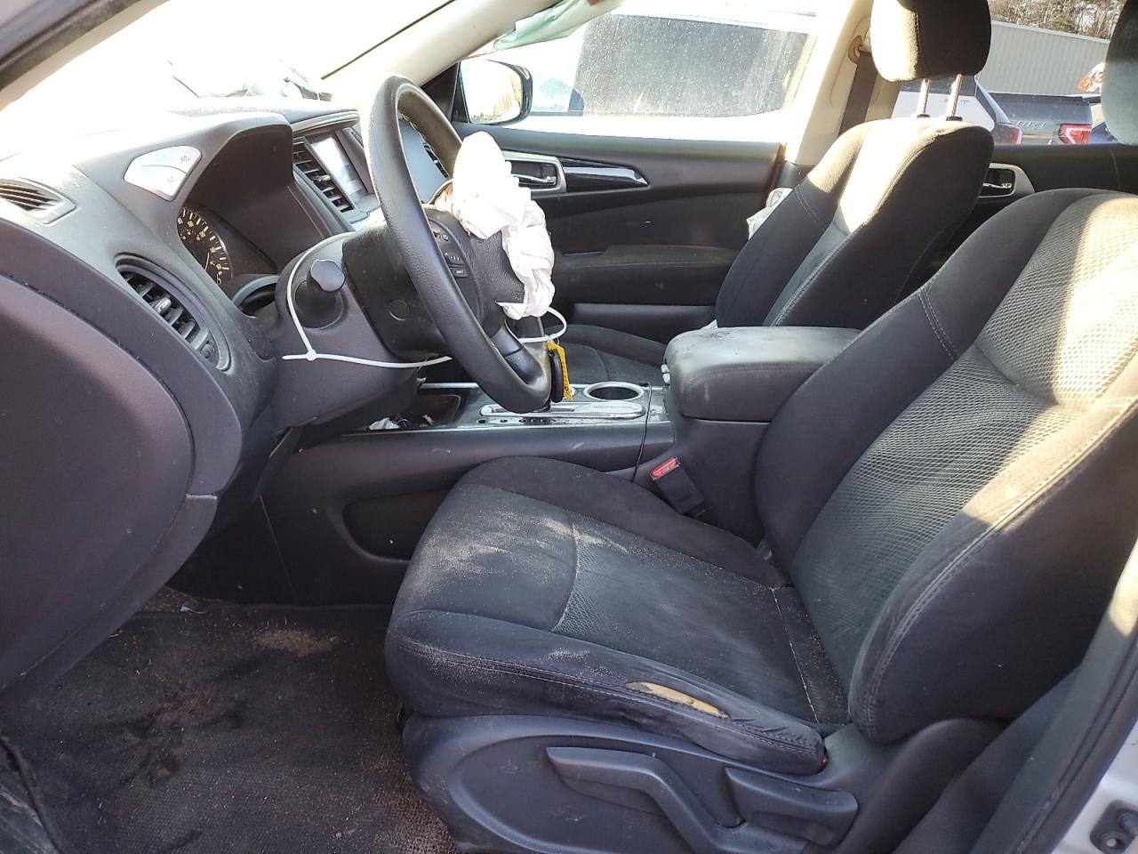 2016 Nissan Pathfinder - Image 7