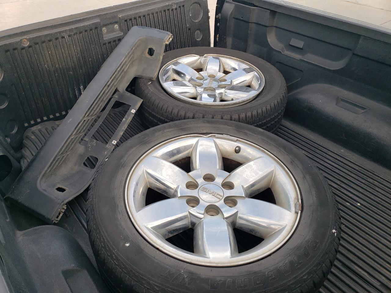 2012 GMC Sierra - Image 12