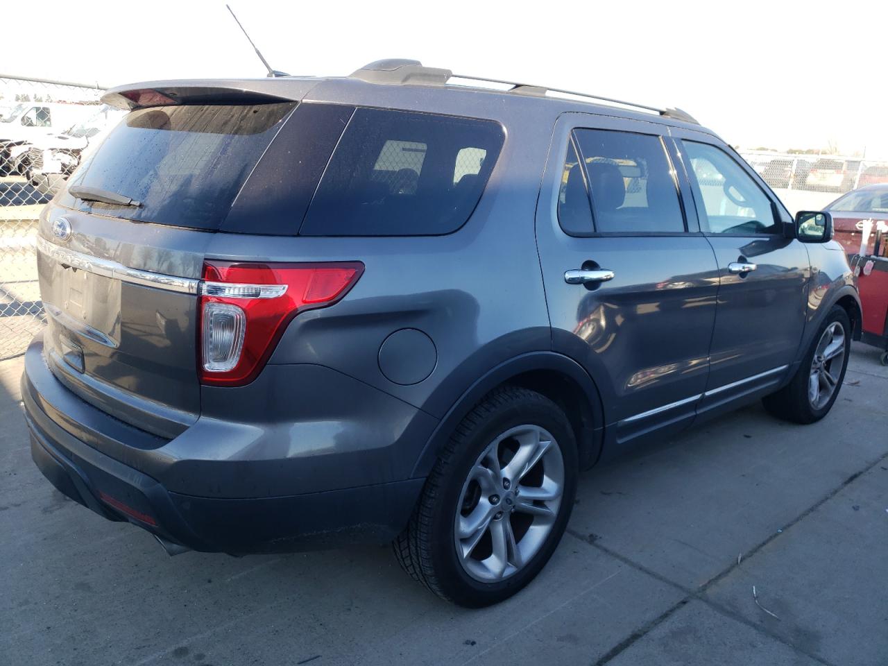 2011 Ford Explorer - Image 3