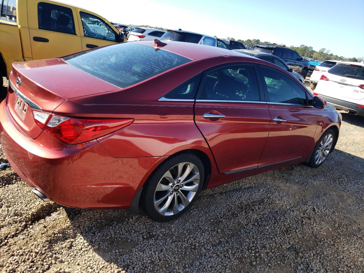 2013 Hyundai Sonata - Image 3