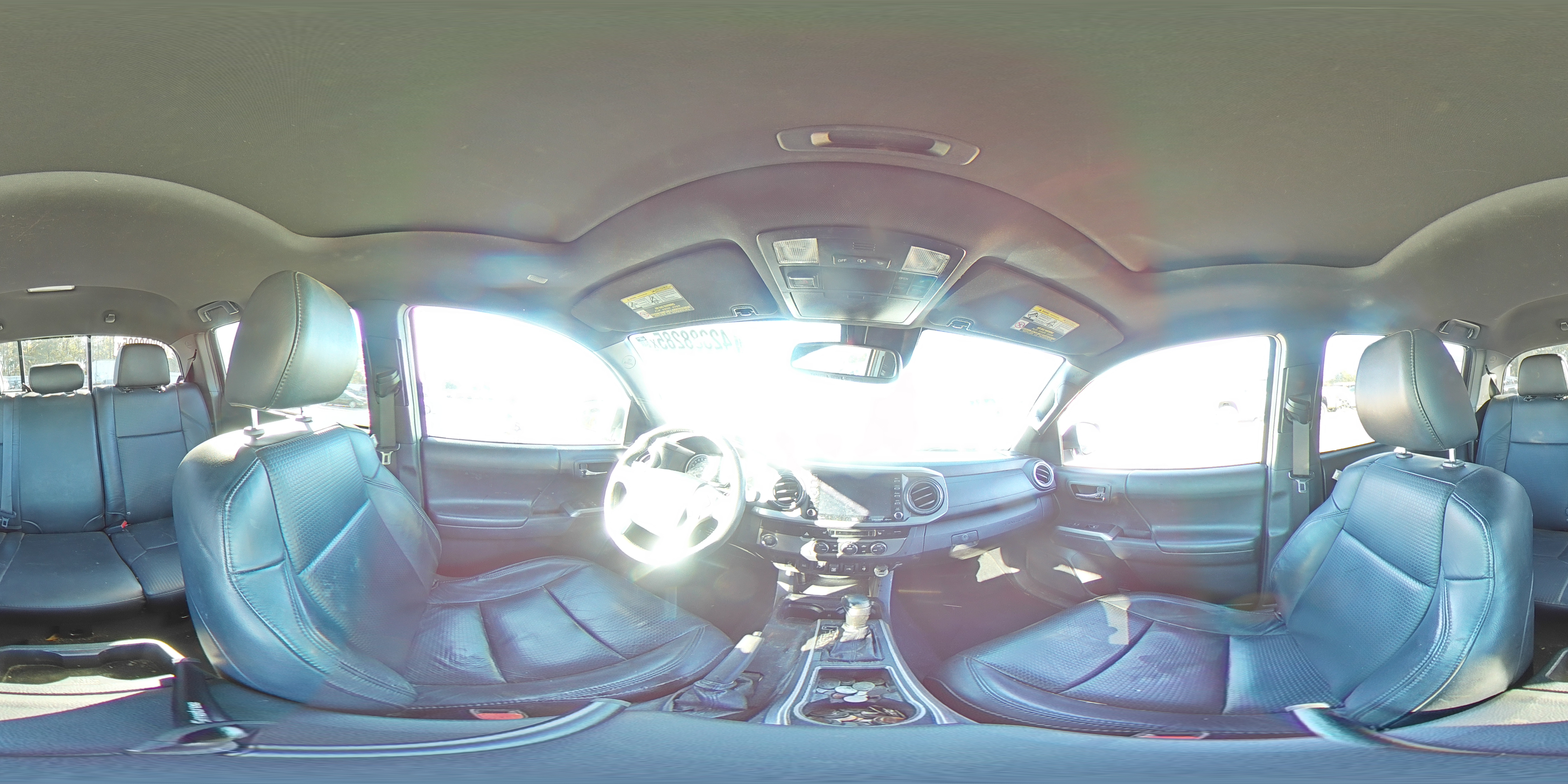 2020 Toyota Tacoma - Image 13