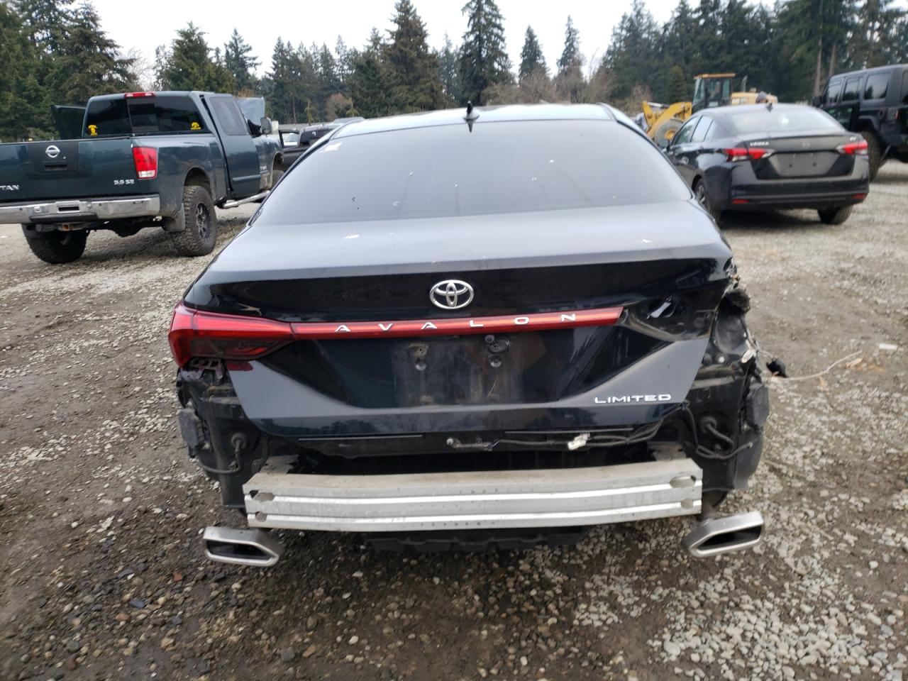 2019 Toyota Avalon - Image 6