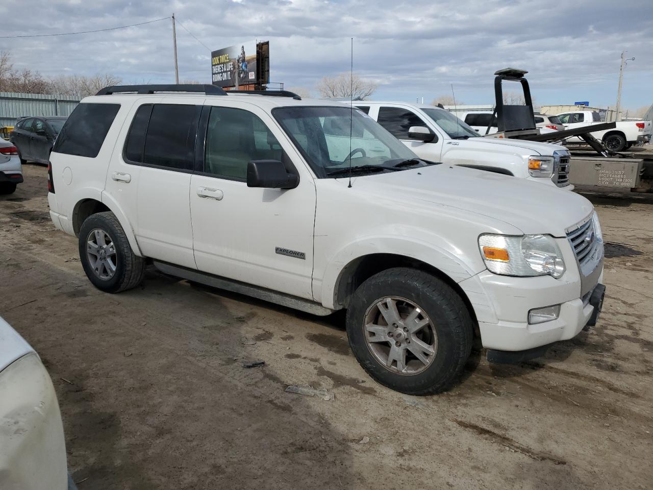 2008 Ford Explorer - Image 4