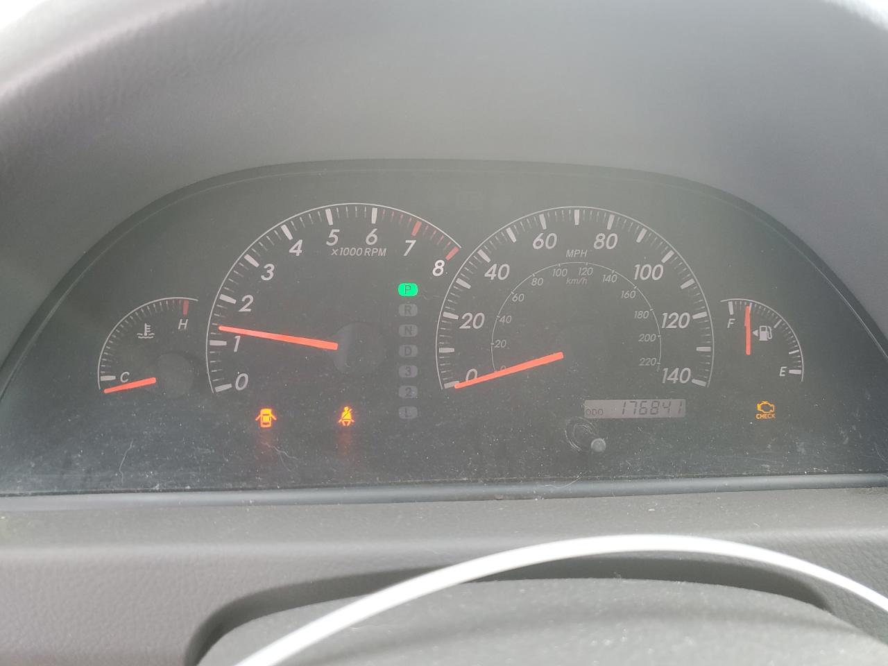2005 Toyota Camry - Image 9