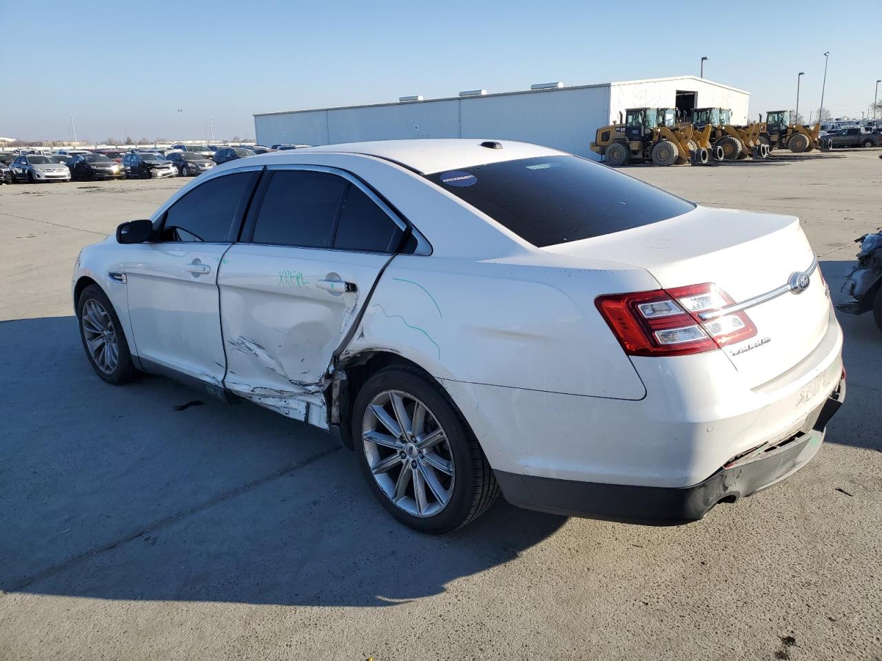 2014 Ford Taurus - Image 2