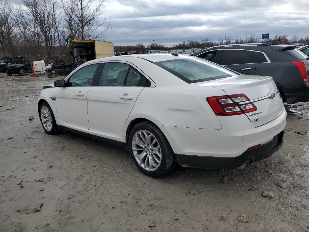 2016 Ford Taurus - Image 2