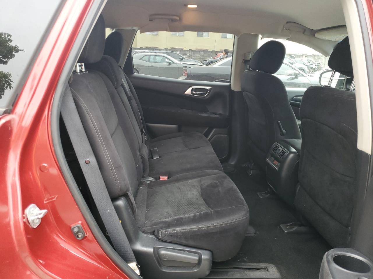 2014 Nissan Pathfinder - Image 11