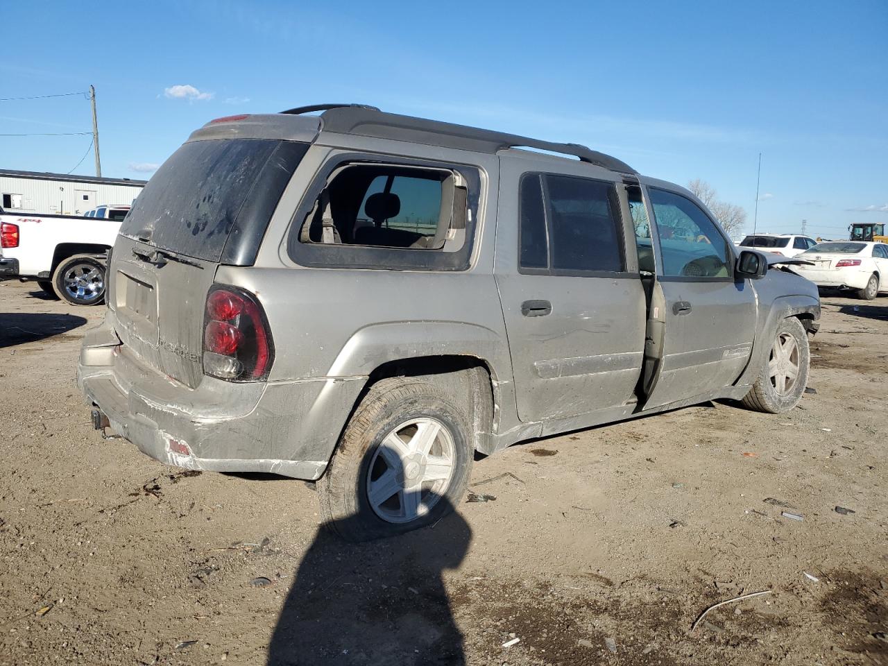 2003 Chevrolet TrailBlazer - Image 3