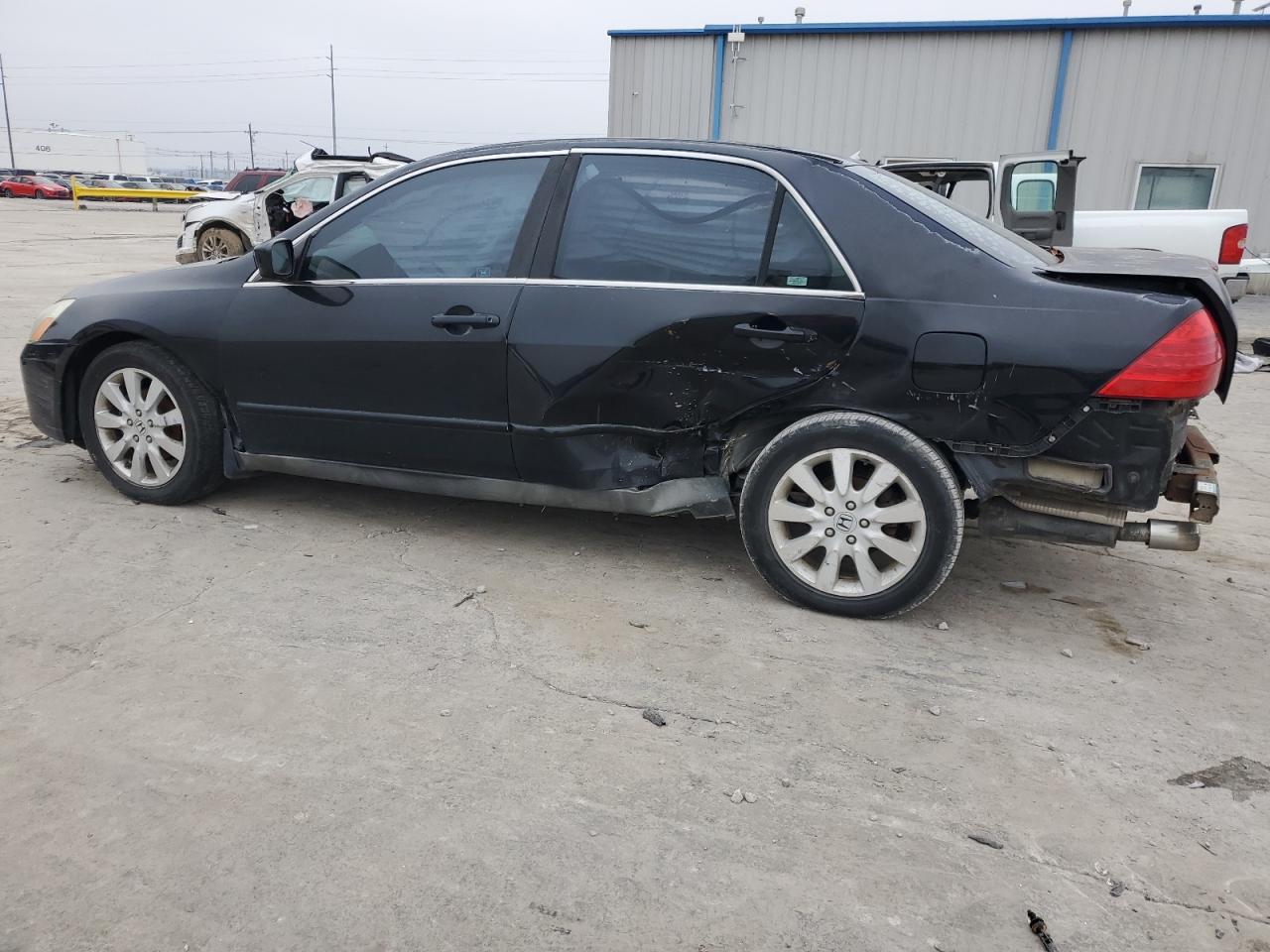 2007 Honda Accord - Image 2