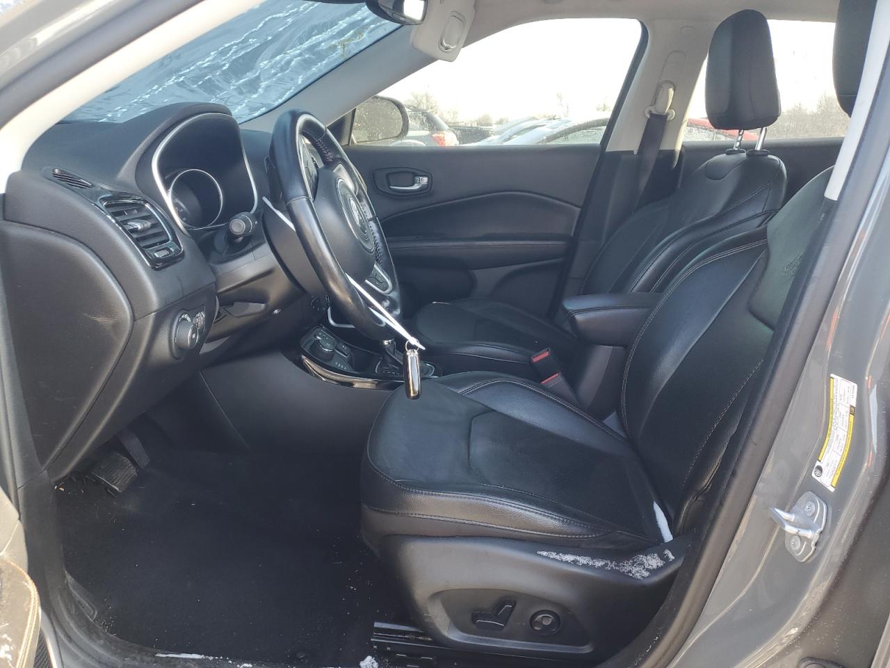 2020 Jeep Compass - Image 7