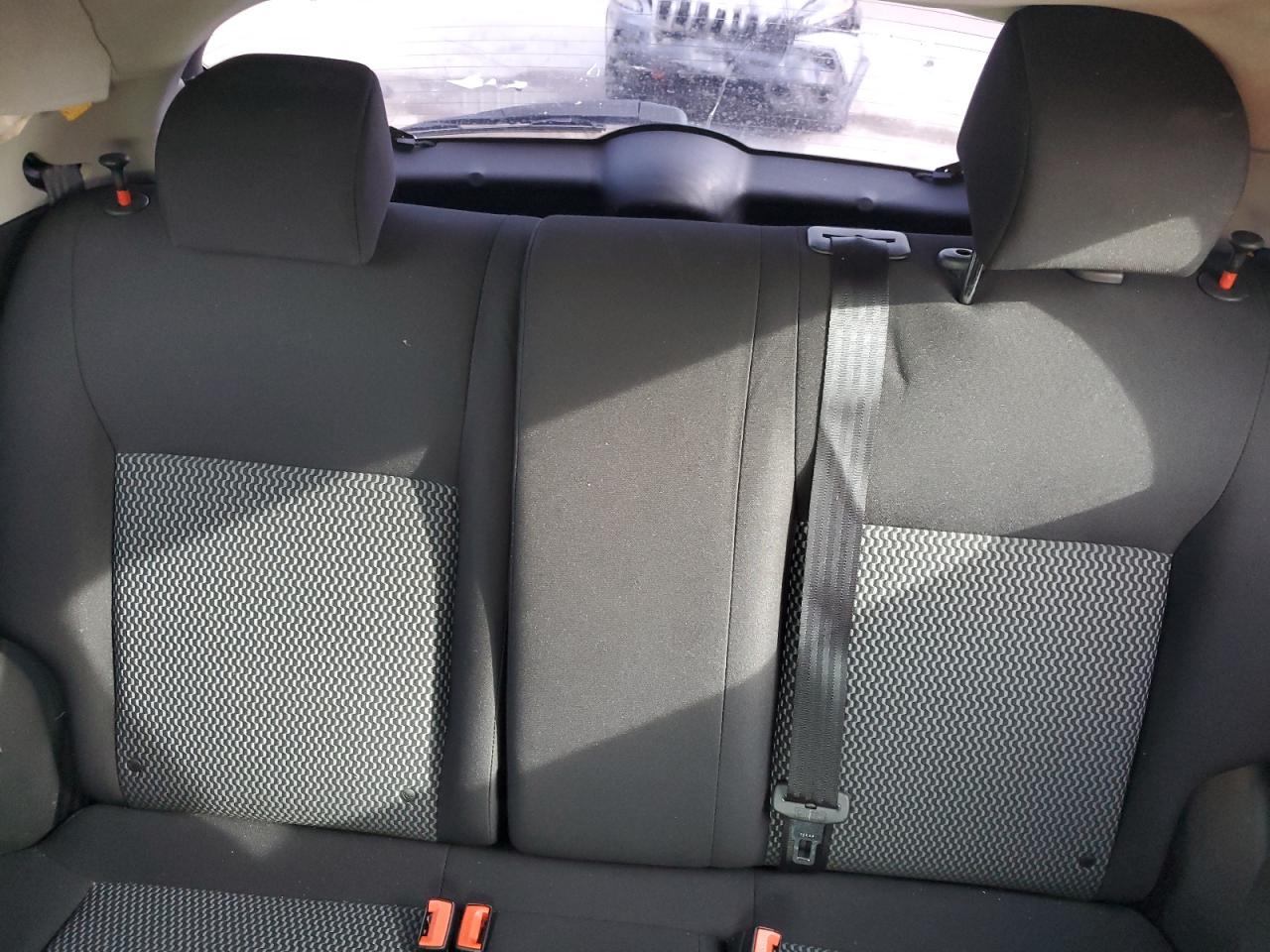 2015 Nissan Juke - Image 10