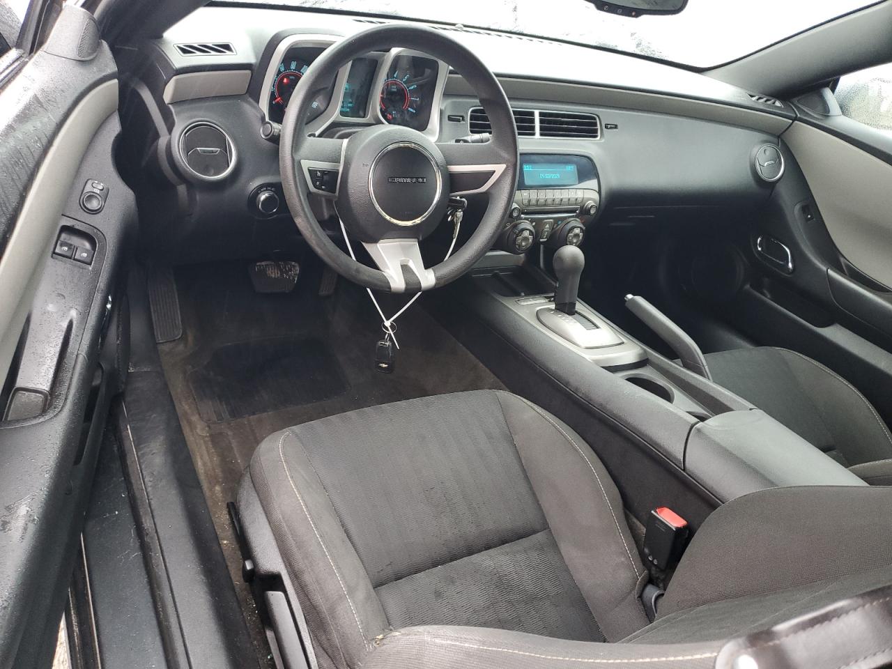 2010 Chevrolet Camaro - Image 8