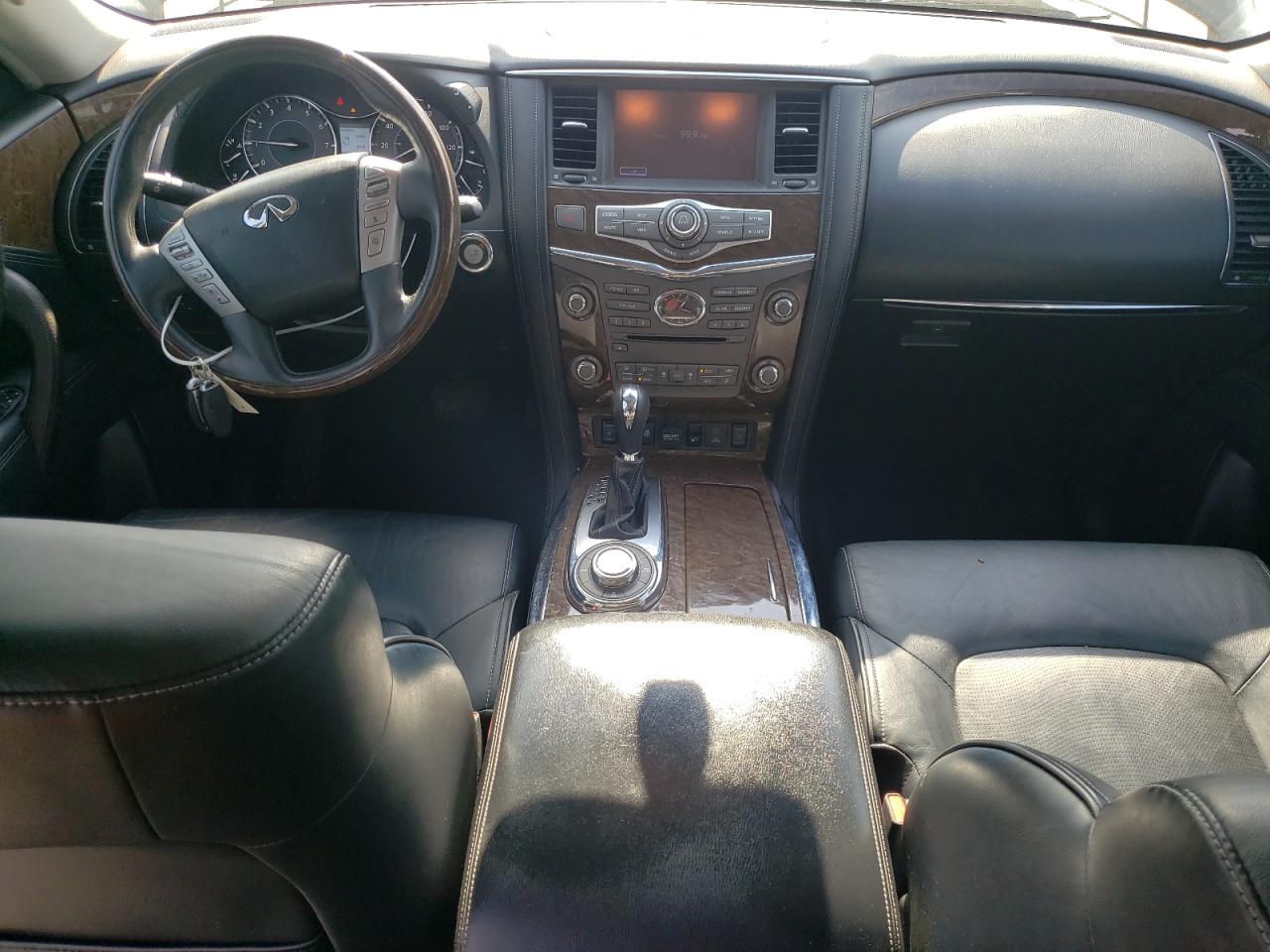 2016 Infiniti QX80 - Image 8