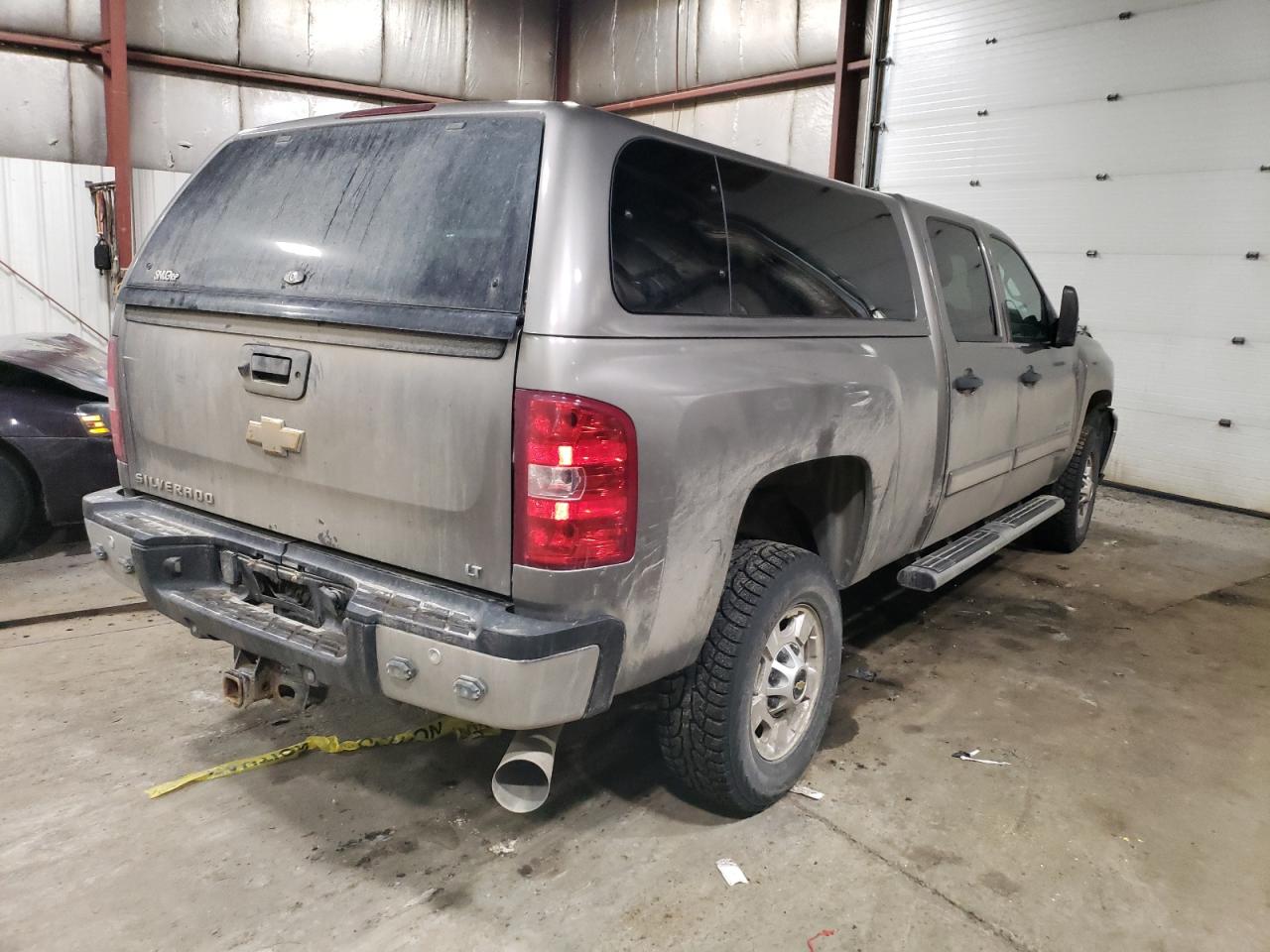 2013 Chevrolet Silverado - Image 3
