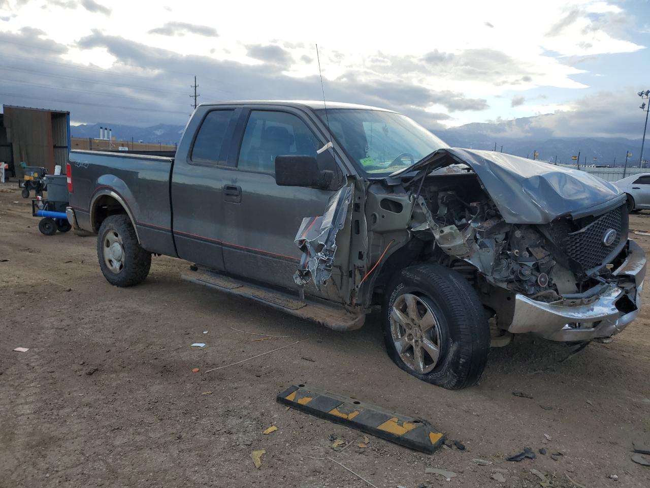 2004 Ford F-150 - Image 4