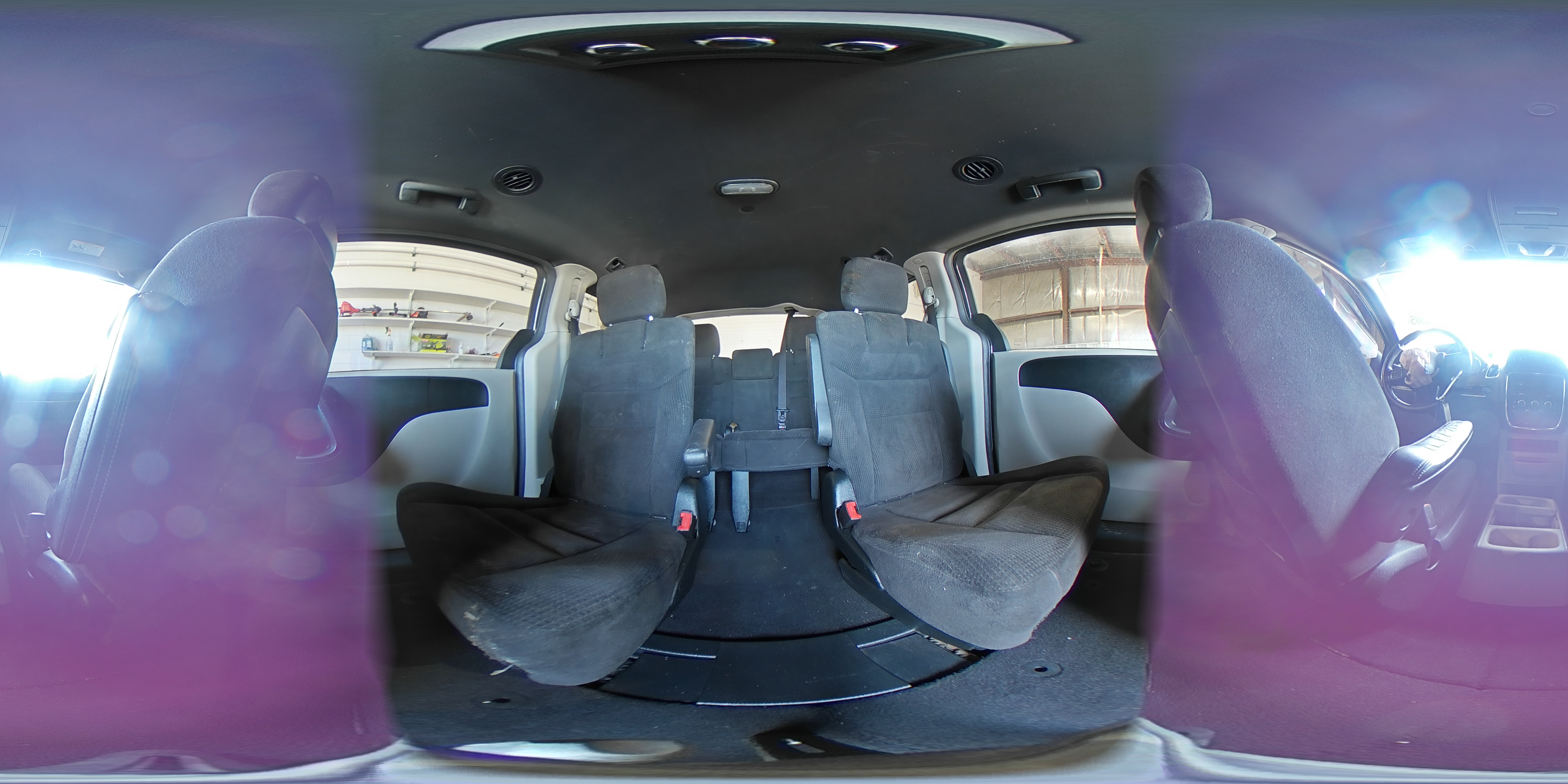 2017 Dodge Caravan - Image 16