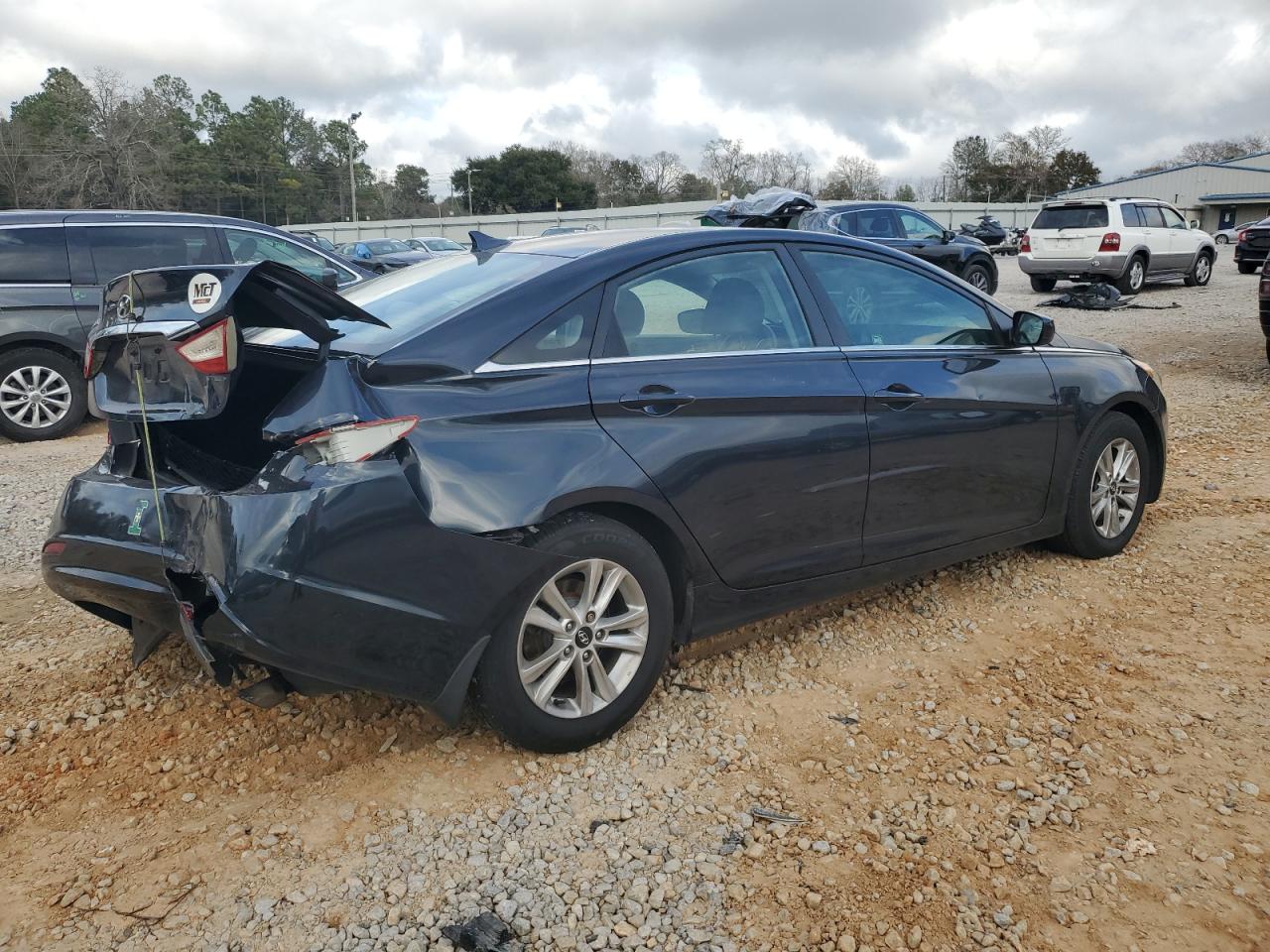 2013 Hyundai Sonata - Image 3
