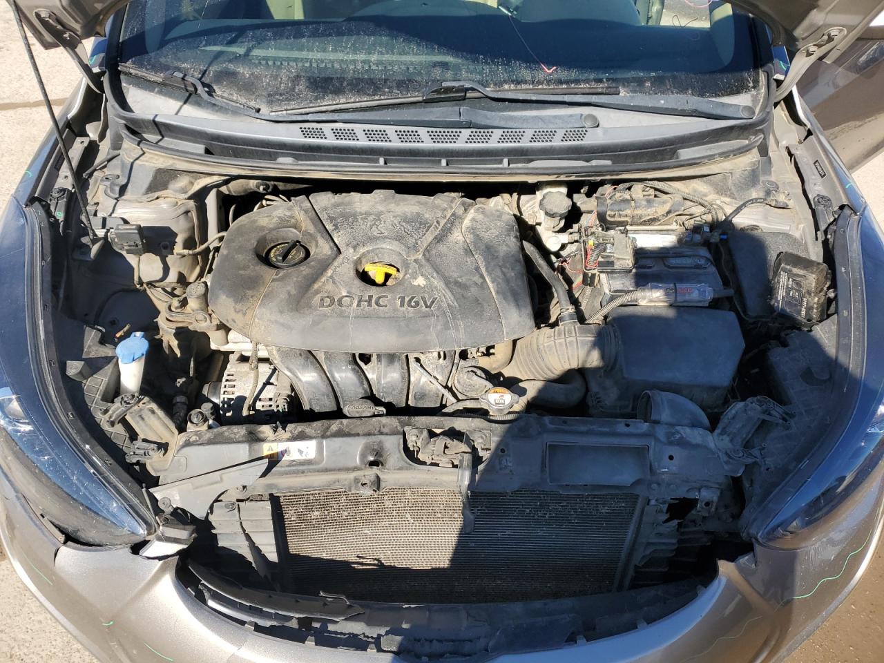 2013 Hyundai Elantra - Image 11