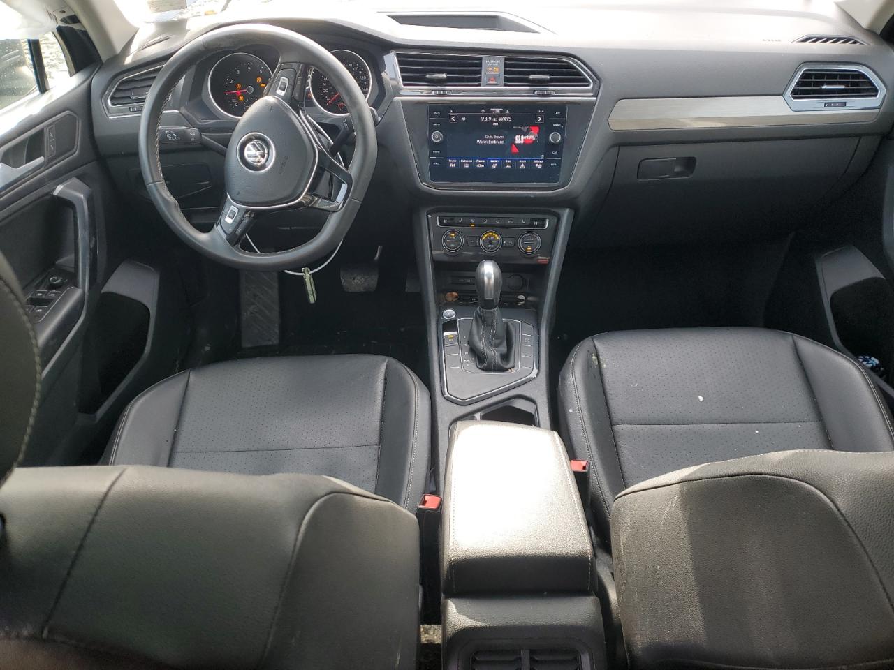 2021 Volkswagen Tiguan - Image 8