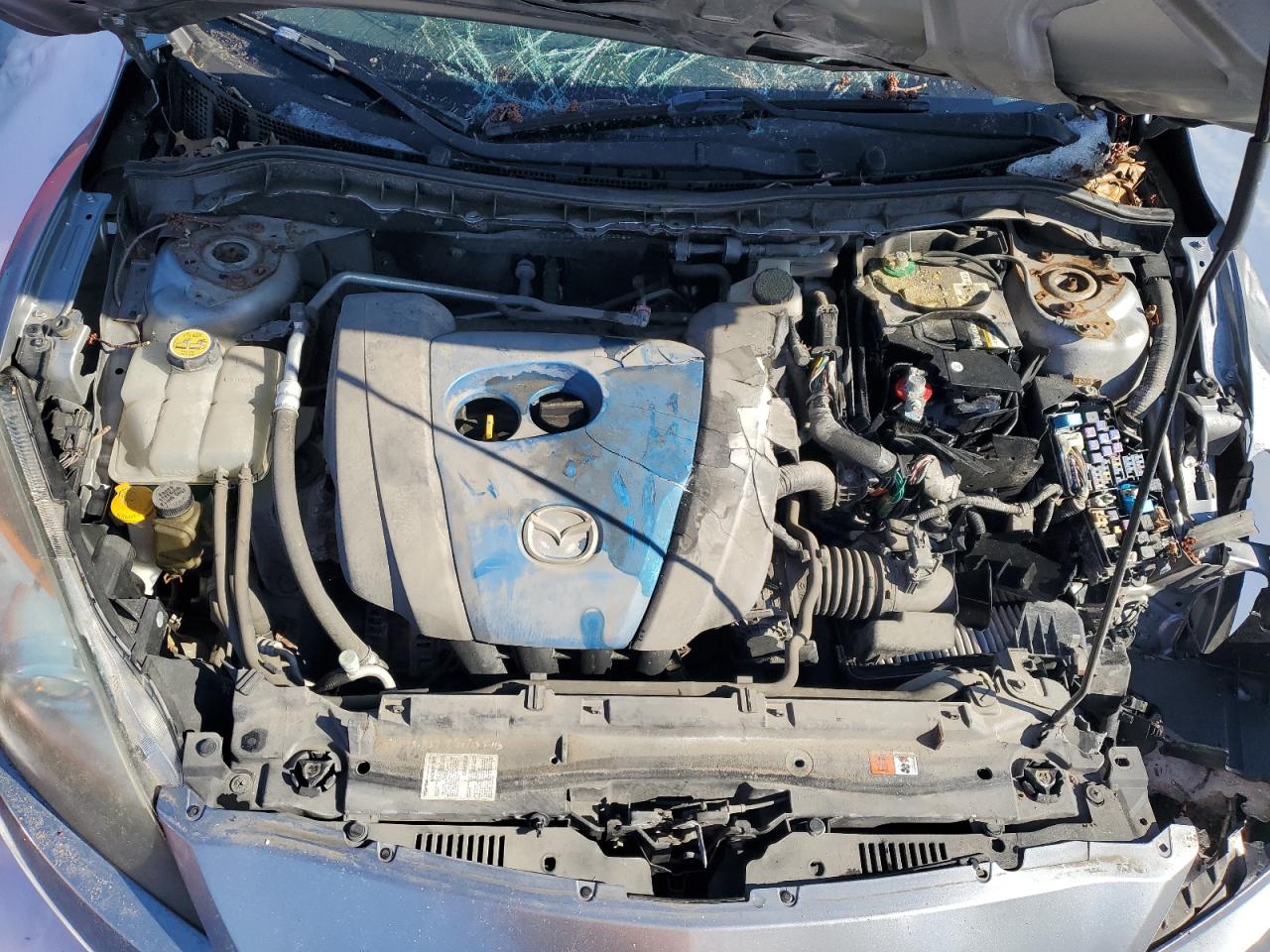 2013 Mazda 3 - Image 11