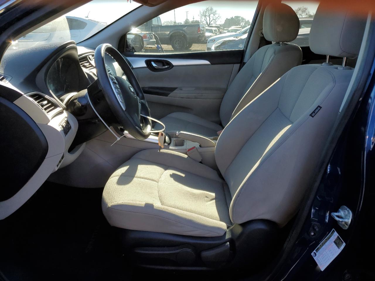 2017 Nissan Sentra - Image 7