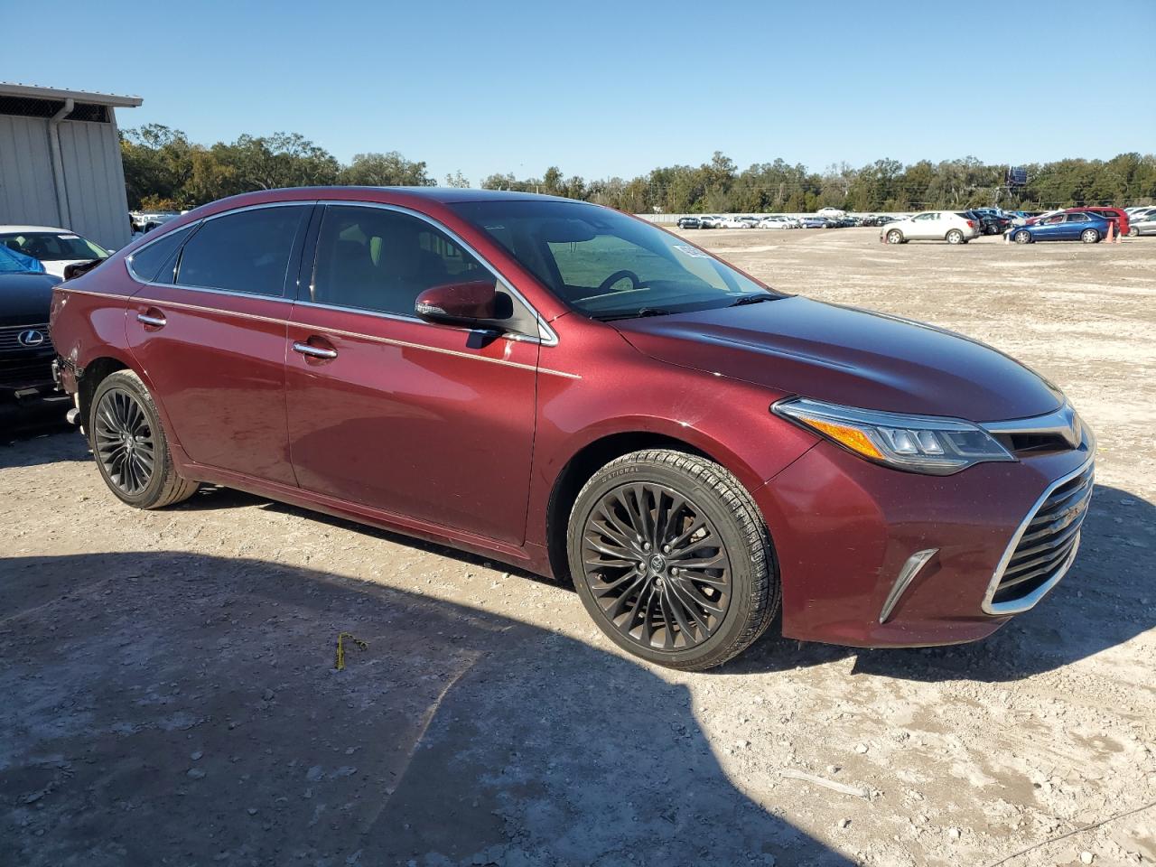 2017 Toyota Avalon - Image 4