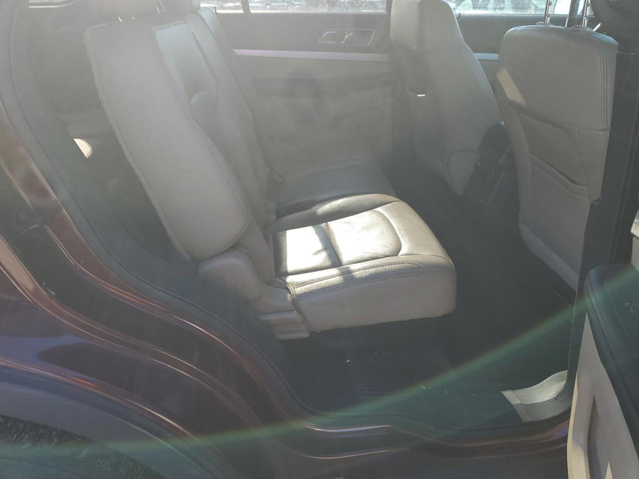 2016 Ford Explorer - Image 12