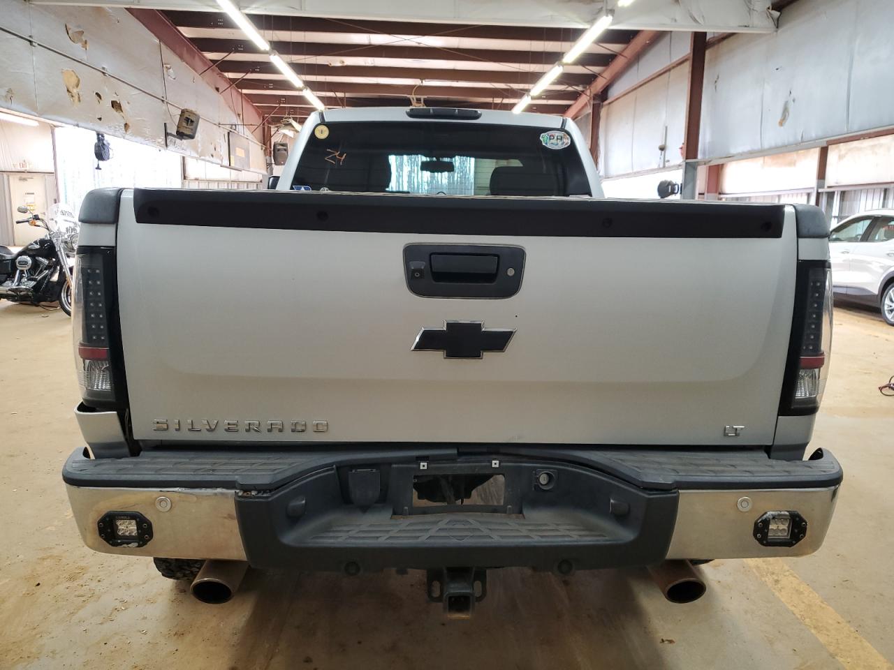 2013 Chevrolet Silverado - Image 6