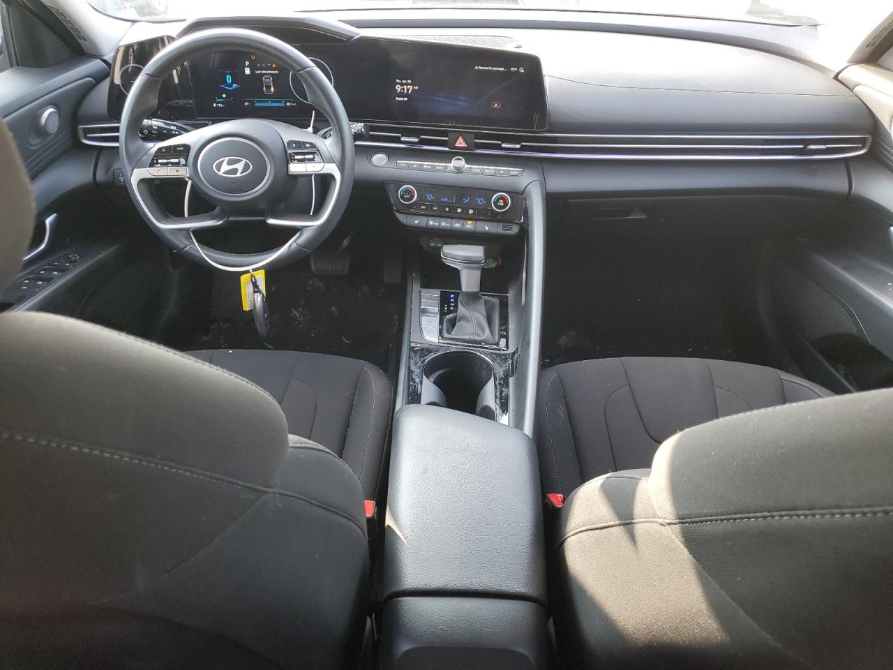 2024 Hyundai Elantra - Image 8