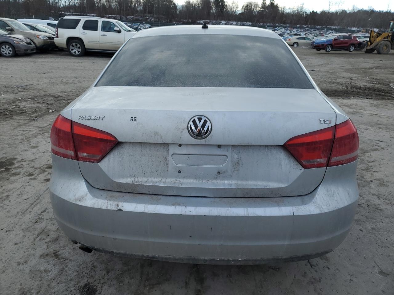 2014 Volkswagen Passat - Image 6