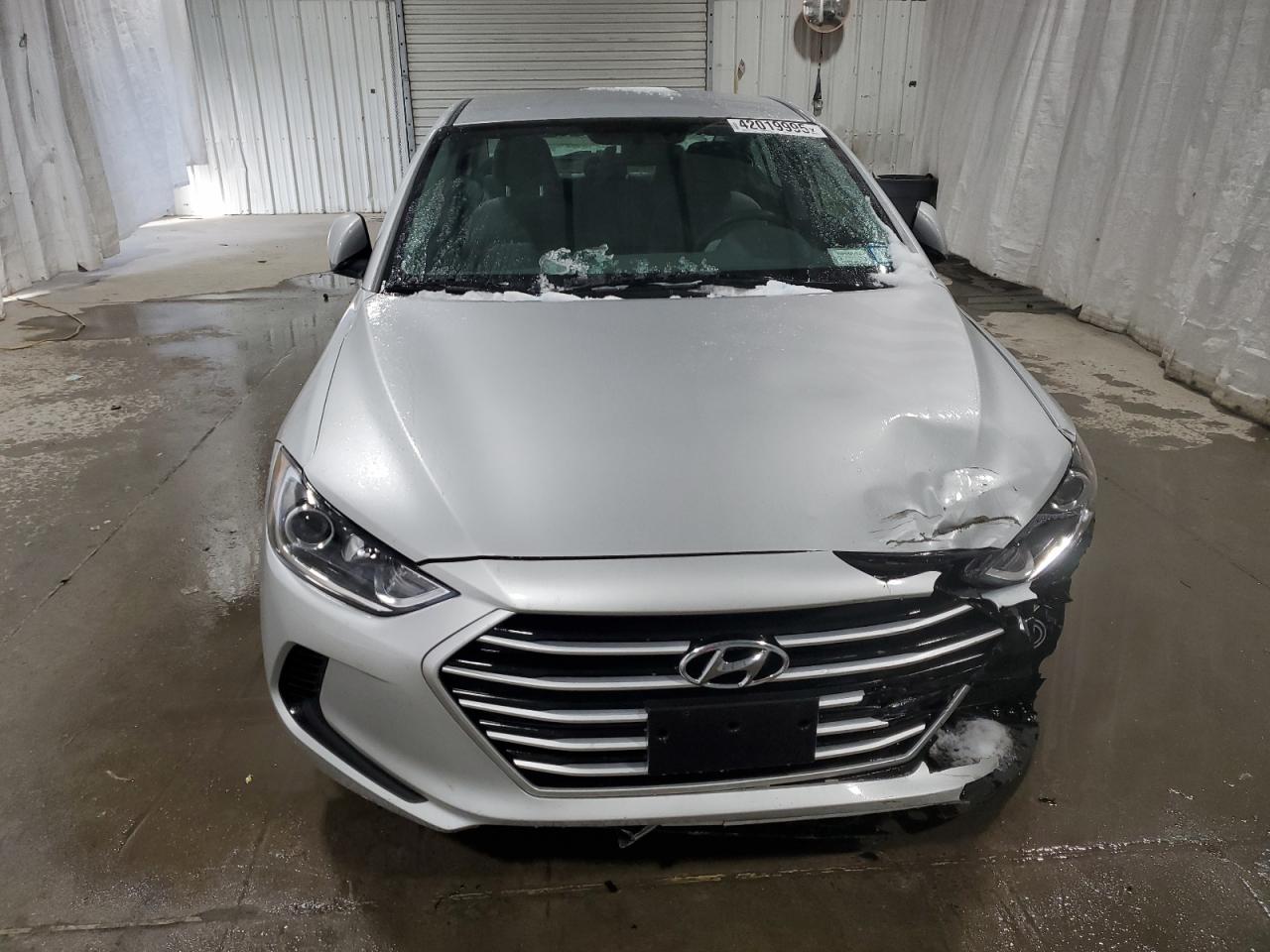 2018 Hyundai Elantra - Image 5