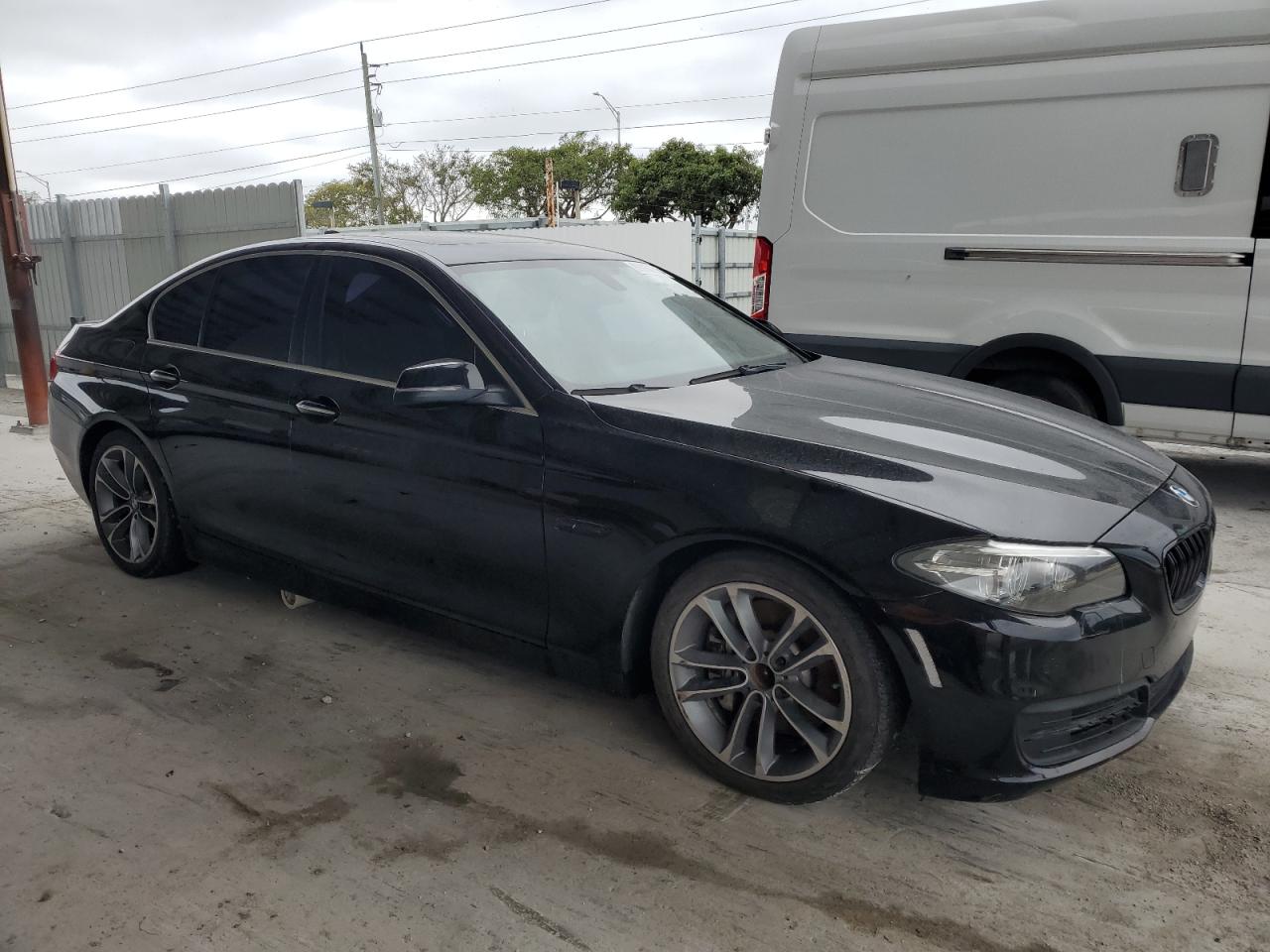 VIN WBA5B1C56ED475856 2014 BMW 5 SERIES no.4