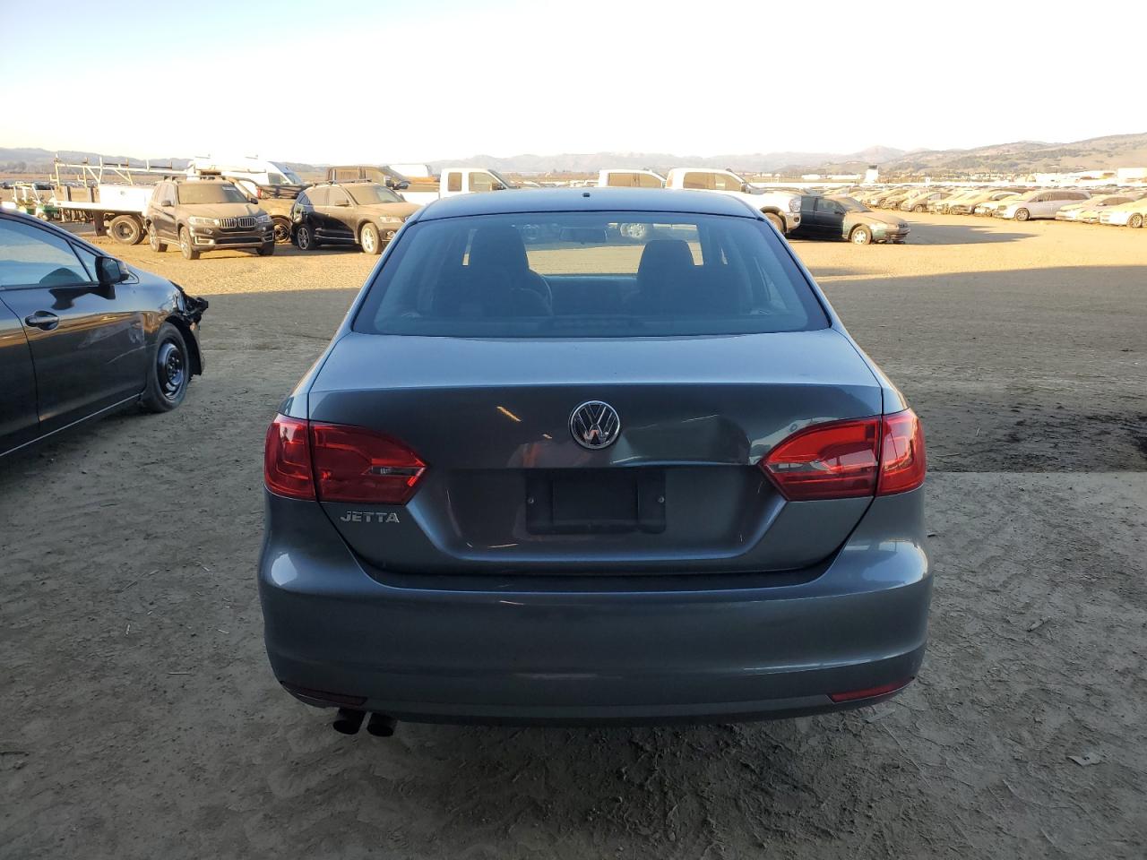 2014 Volkswagen Jetta - Image 6