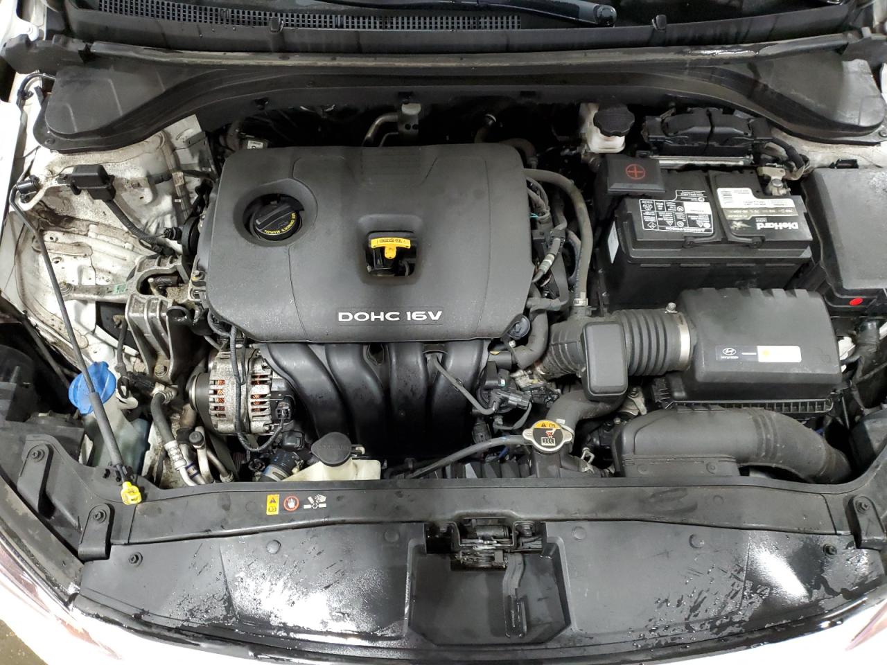 2018 Hyundai Elantra - Image 11