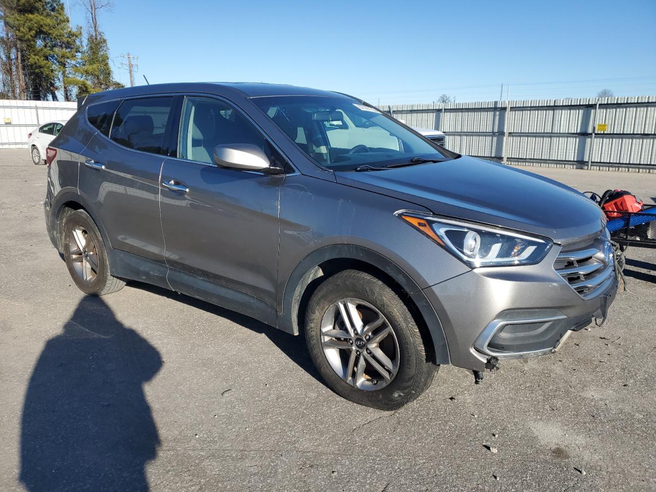 VIN 5XYZT3LB4JG565991 2018 HYUNDAI SANTA FE no.4