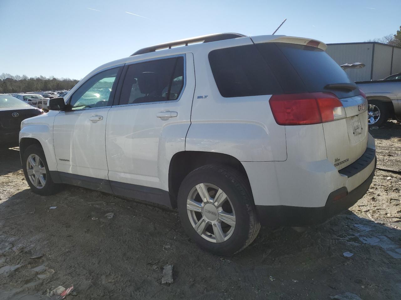 2015 GMC Terrain - Image 2