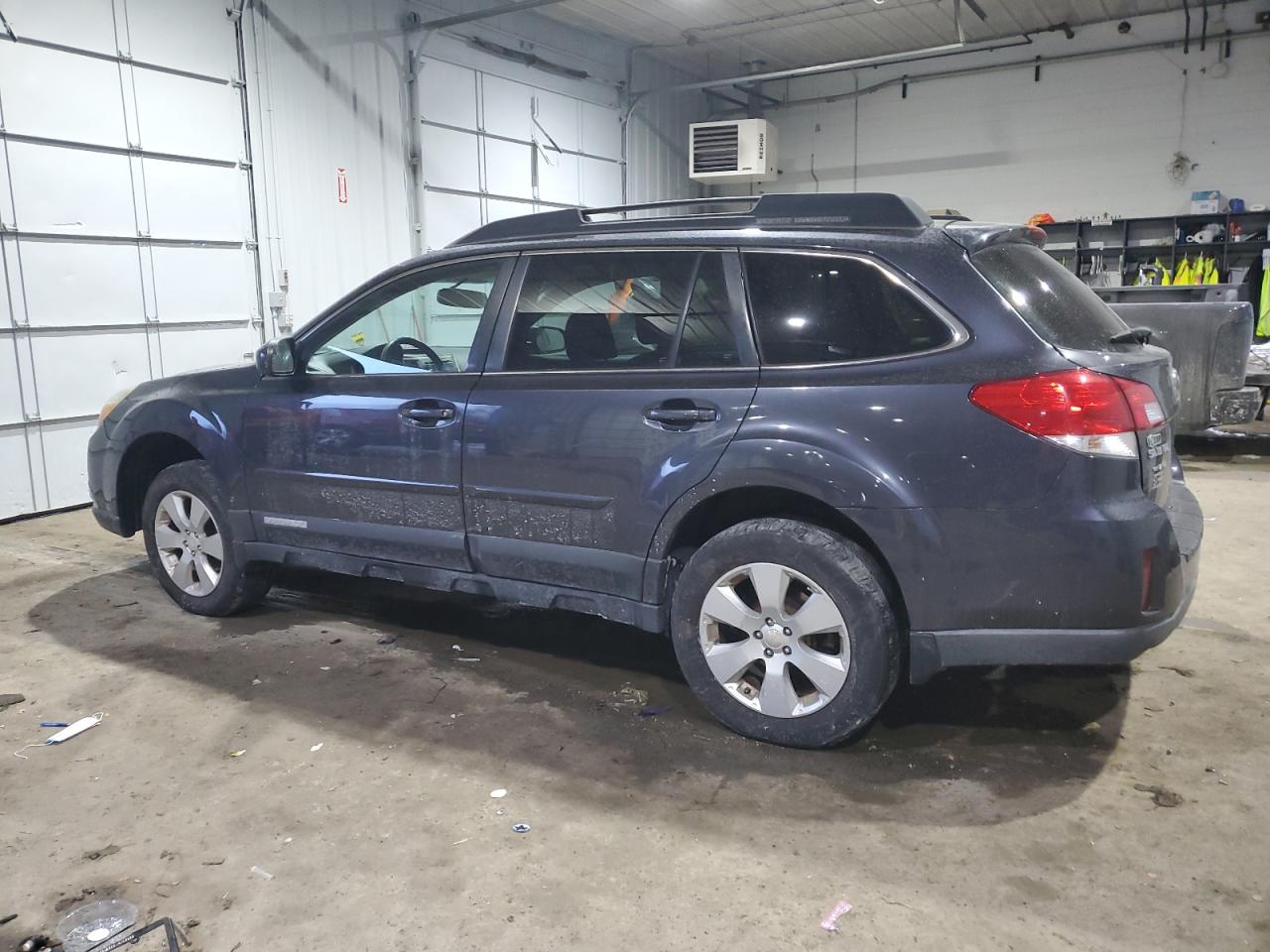 2012 Subaru Outback - Image 2