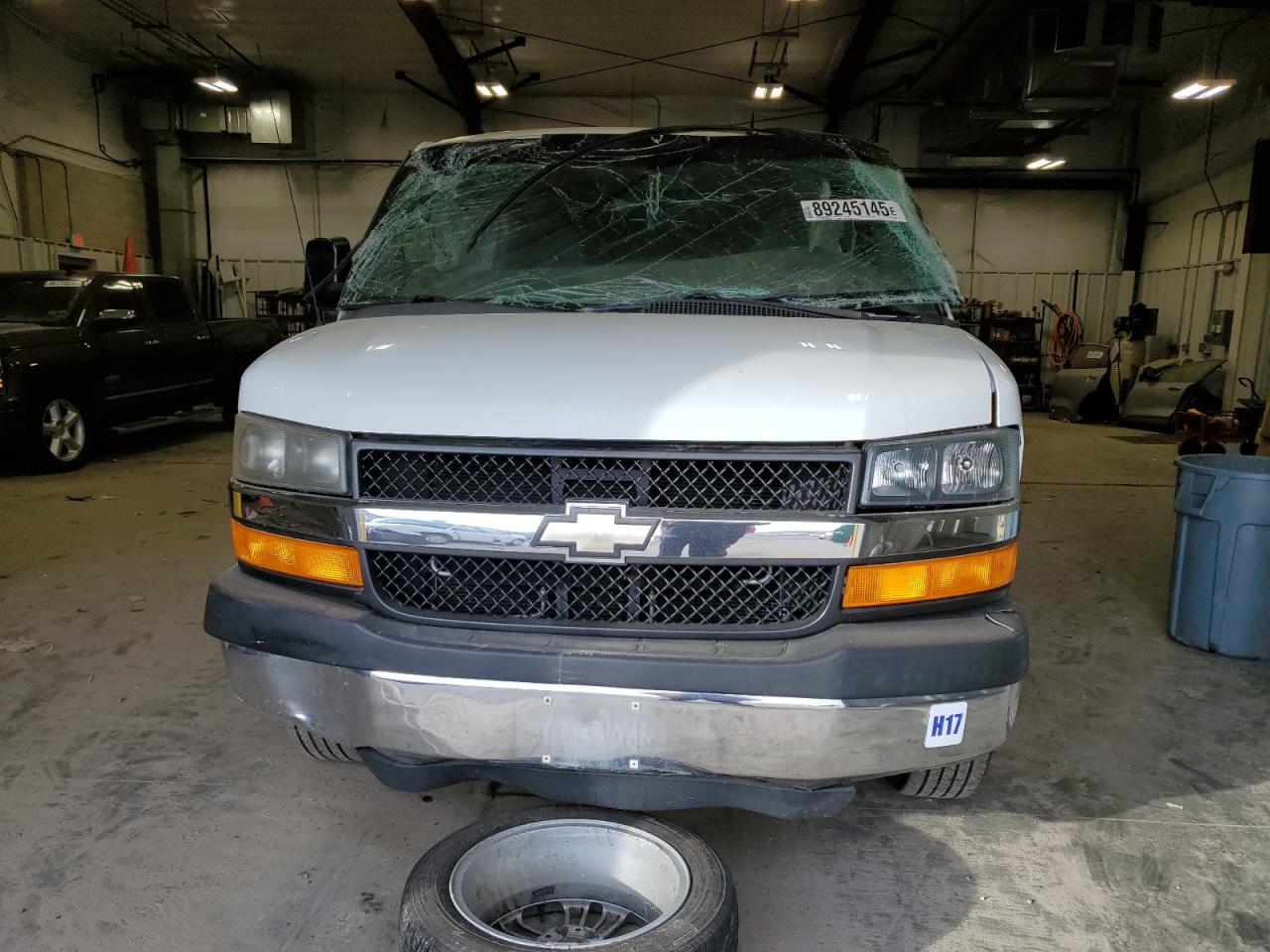 2012 Chevrolet Express - Image 5