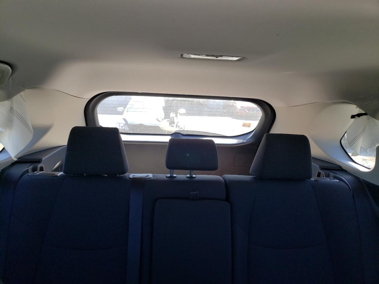 2019 Toyota RAV 4 - Image 10